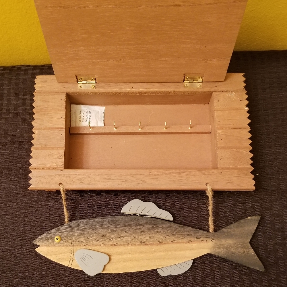 Key Holder - Picture 2 of 2